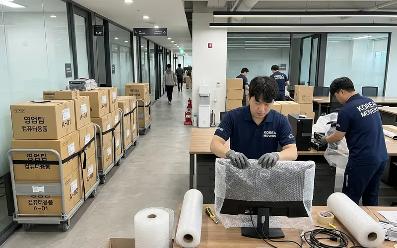 사무실 이전 PC 모니터 및 IT 장비 완충 포장 작업